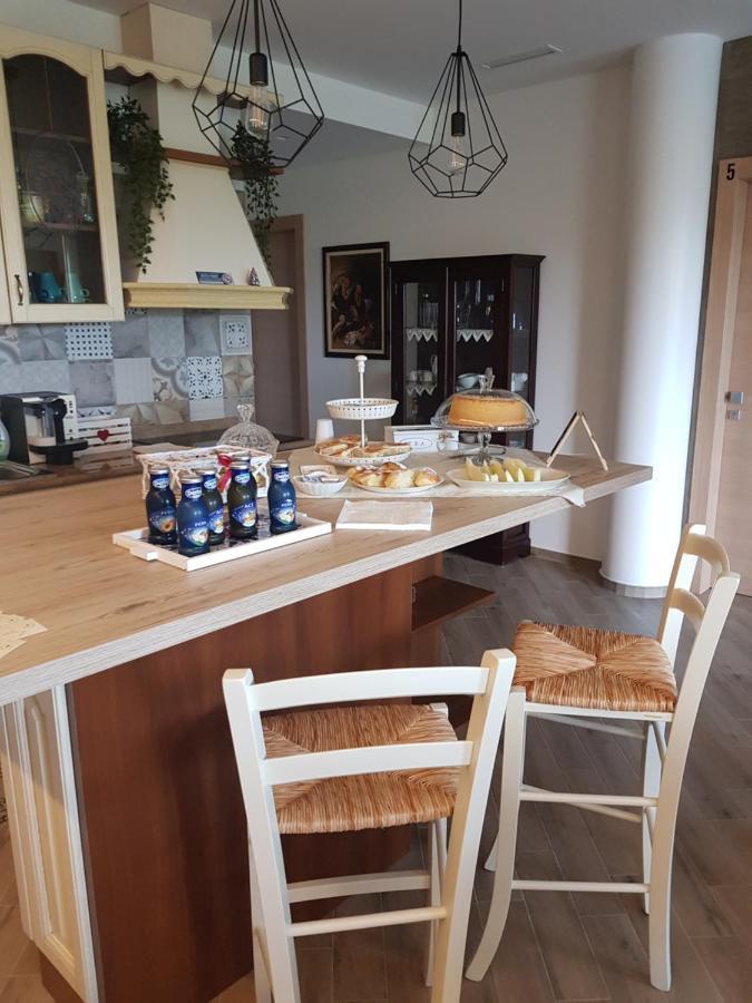 B&B Toma' Pagliare Bagian luar foto