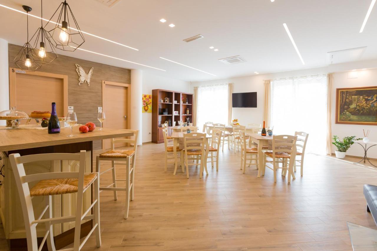 B&B Toma' Pagliare Bagian luar foto