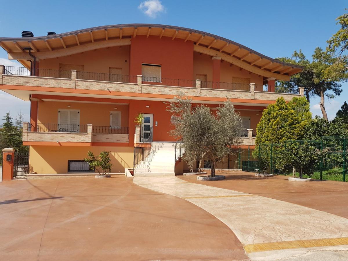 B&B Toma' Pagliare Bagian luar foto